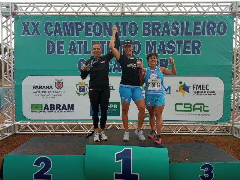 Agda Márcia dos Santos, representando a APA/Semepp, conquistou 5 medalhas 