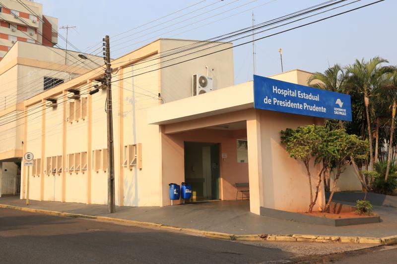 Após ser encontrada por moradores, recém-nascida foi levada até o Hospital Estadual, em Prudente
