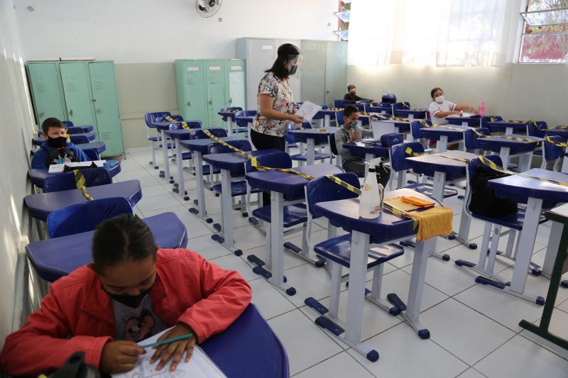 Nesta semana, continua vigorando atendimento mínimo de duas vezes semanais para cada aluno