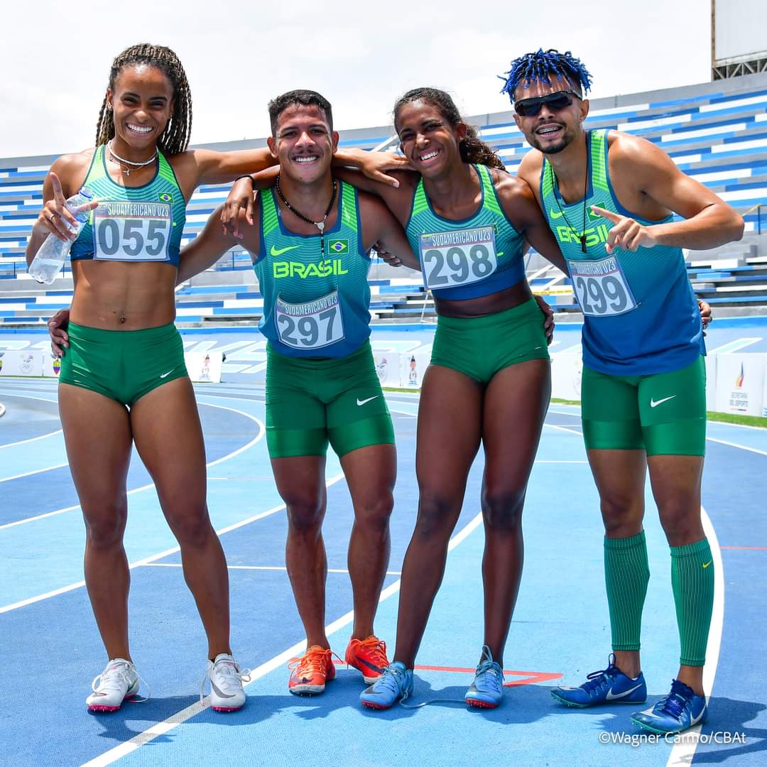 Sorriso de Giovana Rosália (298) que traz 2 ouros: do revezamento 4x400 e do 4x400m misto