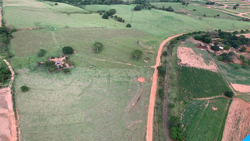 Helicóptero sobrevoou áreas rurais da região nesta terça