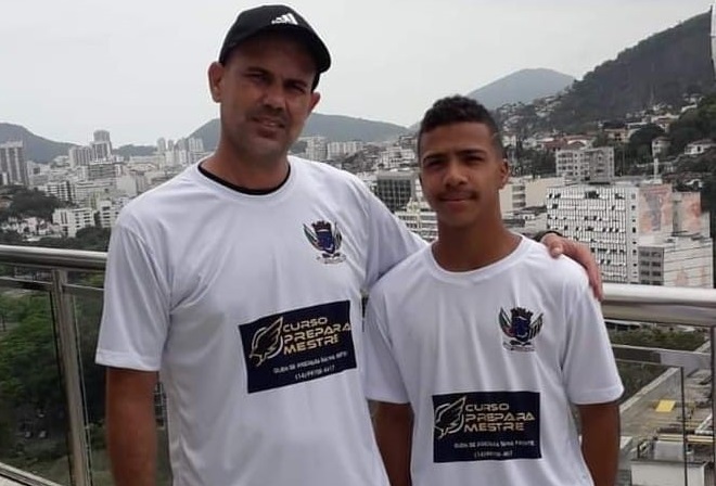 André Vinicius está no Rio acompanhado do seu professor Fabinho
