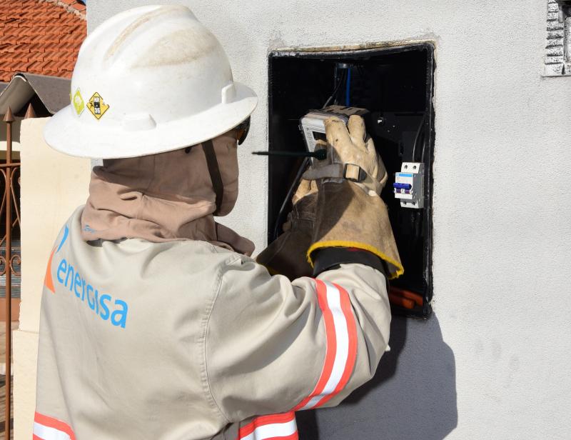 Empresa identifica ligações clandestinas e intervenções ilegais no sistema de distribuição