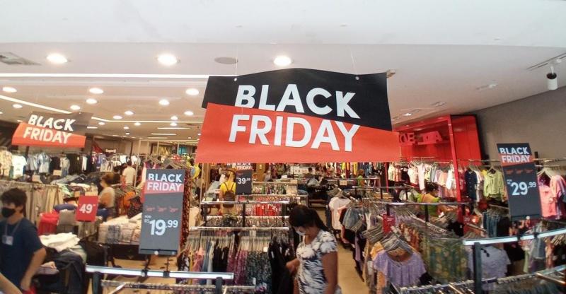 Black Friday inaugura a temporada de compras de fim de ano com significativas promoções