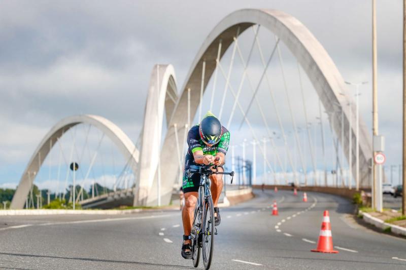 Em Brasília, Bruno participou da modalidade Olímpica (ou standard): 1,5 km de natação, 40 km de ciclismo e 10 km de corrida