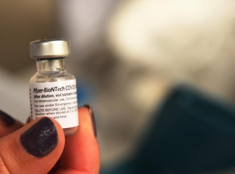 Pfizer não informou em quanto tempo pode enviar essas vacinas após ser acionada pela Saúde