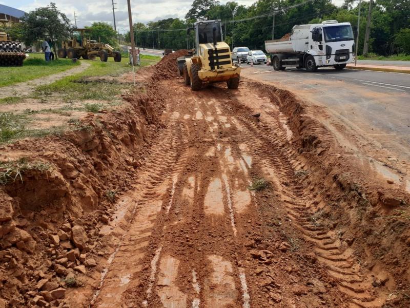 Local também receberá um novo ponto de ônibus com estrutura metálica