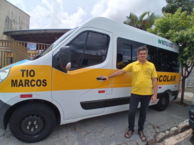 “Os pais estão naquela dúvida se as aulas vão voltar ou não”, relata Marcos Fonseca, o “Tio Marcos”, ao falar sobre o cenário do transporte escolar na região que atua em Presidente Prudente