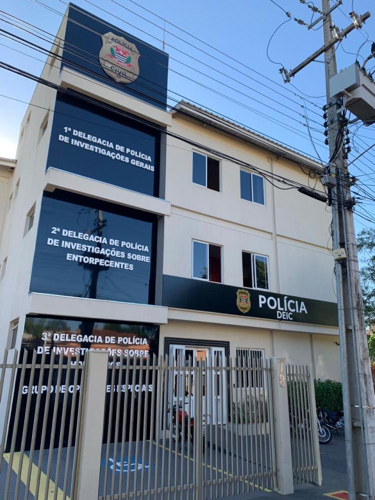 Policiais civis prenderam, na manhã desta sexta, dois de quatro indivíduos condenados pela prática de associação criminosa e fraude à licitação