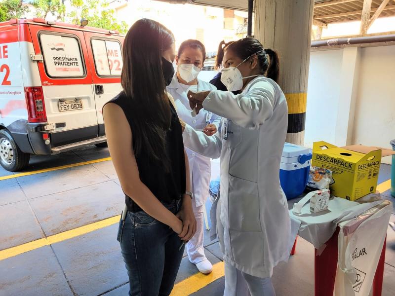 Mutirão de vacinação será realizado no estacionamento da Prefeitura