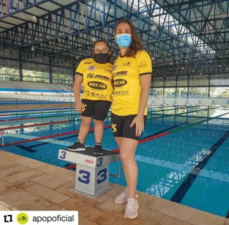 Micheline com a atleta Dayara Cardoso, quando as duas foram convocadas para a 1ª Semana de Treinamento da Seleção Brasileira de Jovens