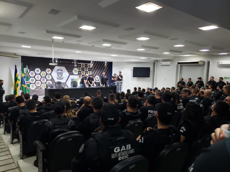 Ação ocorreu de forma simultânea em quatro Estados e contou com a participação de 70 policiais civis da área do Deinter-8