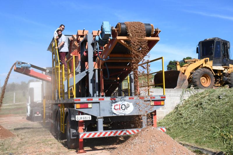 Maquinário também será utilizado, em esquema de revezamento, por municípios consorciados ao Ciop