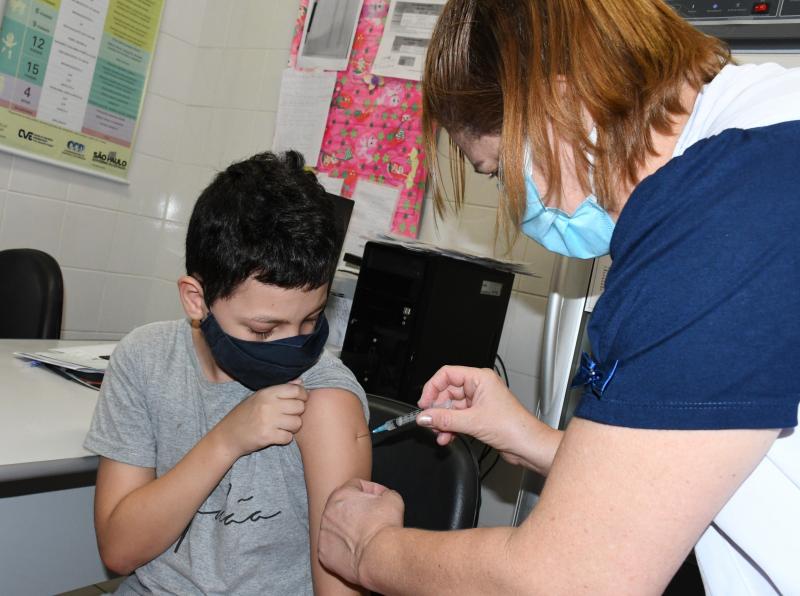 Plantão de atendimento visa atualizar carteira de vacinação do público infantil