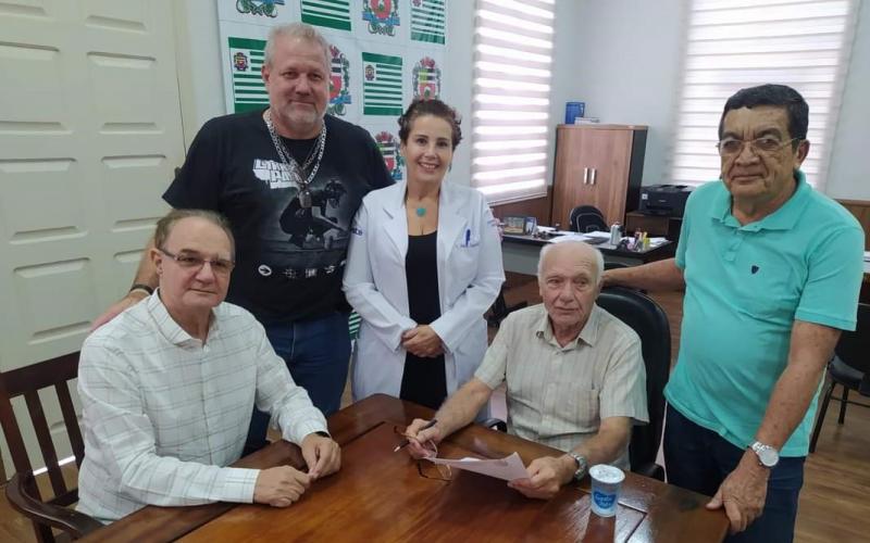 Reunião foi realizada no gabinete do Paço Municipal