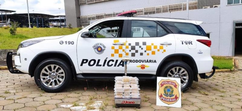 Vistoria da Polícia Rodoviária constatou 35,7 kg de cocaína