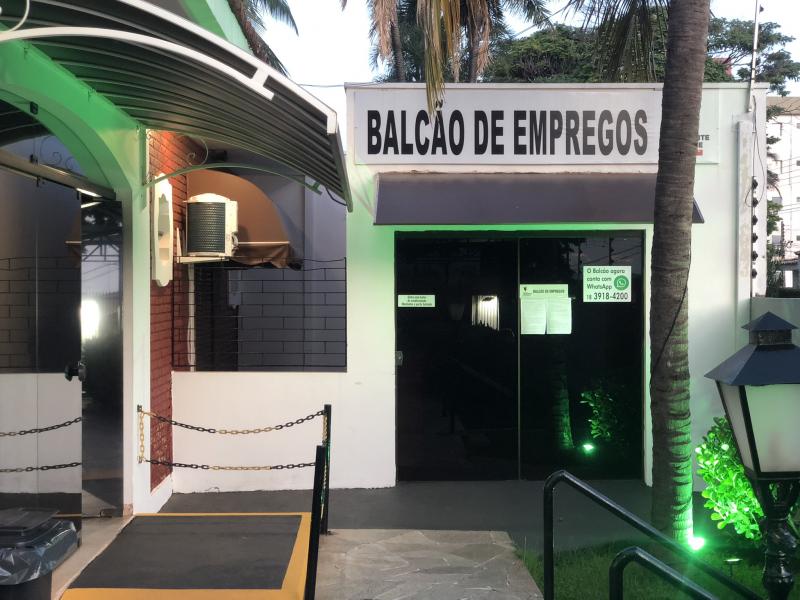 Balcão de Empregos agora conta com plataforma digital para cadastro de currículos e vagas