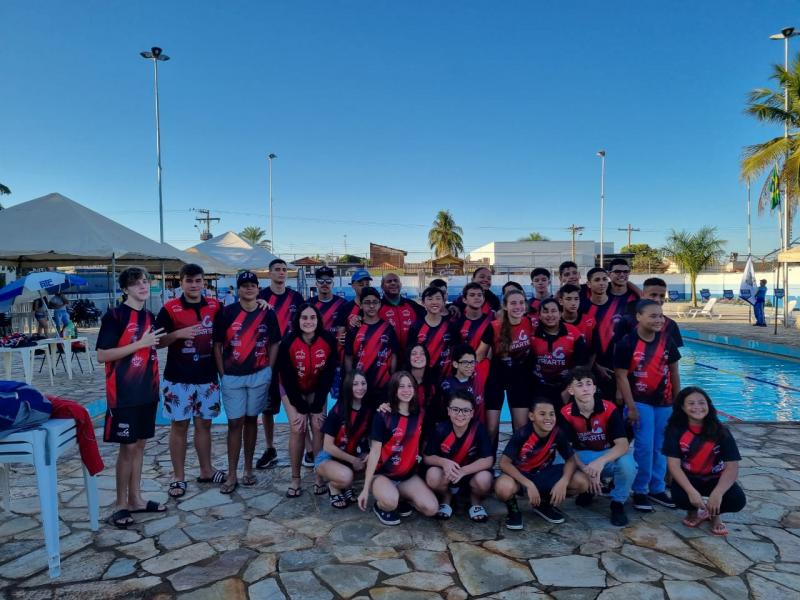 Peixinhos de ouro, prata e bronze em Andradina no último domingo