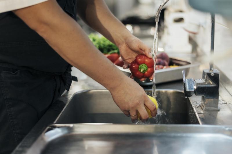 Capacitação abordará procedimentos e técnicas de higiene na manipulação de alimentos