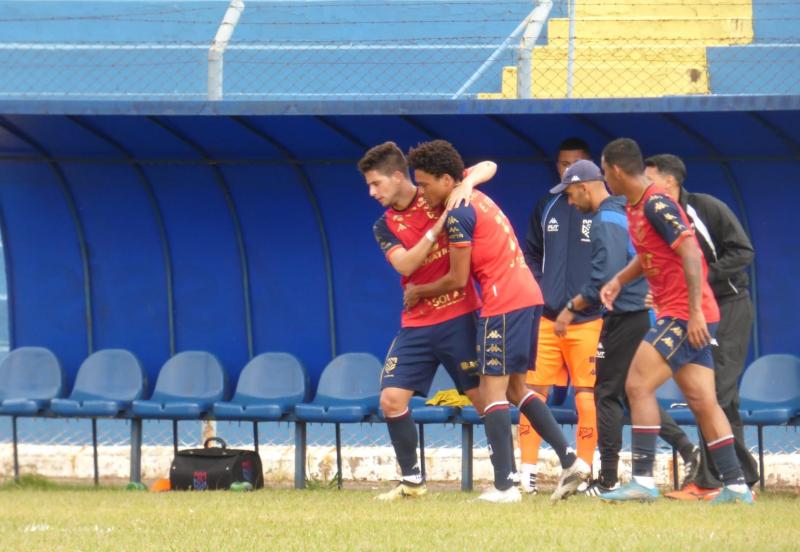 Atacante Elias fez o gol da vitória por 1 a 0 contra o Assisense, no Estádio Tonicão, em Assis