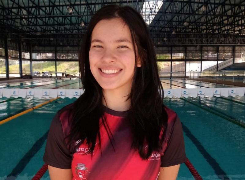 Camila Yunna Kanegaki nadará as provas dos 100 m borboleta, 100 costas, 100 livre e 200 medley