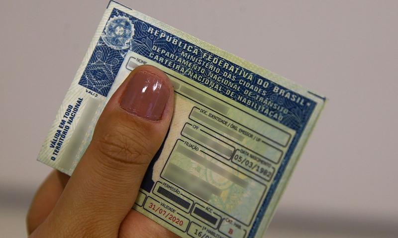 Exigência da observação EAR é para todos os condutores que são remunerados em trabalhos feitos por meio de um veículo