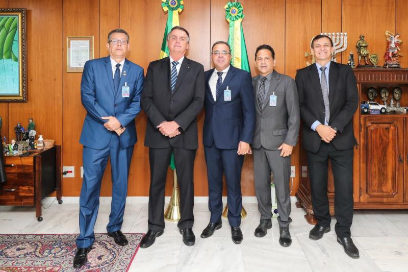 Equipe da Prudenco no encontro com Jair Bolsonaro, no Palácio do Planalto, em Brasília