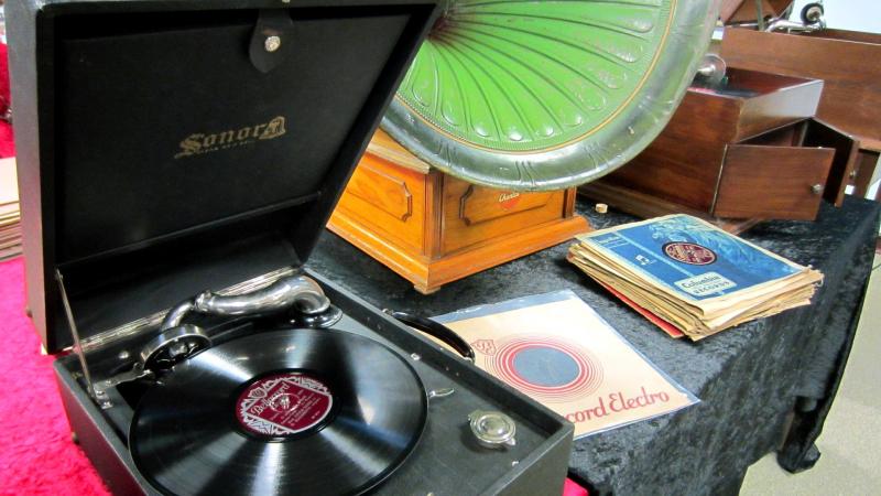 Na primeira atividade, participantes embarcam em uma verdadeira viagem na história dos discos