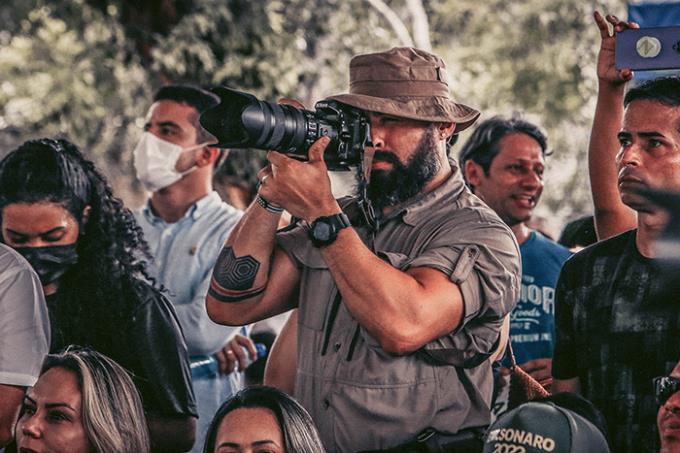 Diego trabalha como repórter fotográfico, desde 2007, no estado do Acre