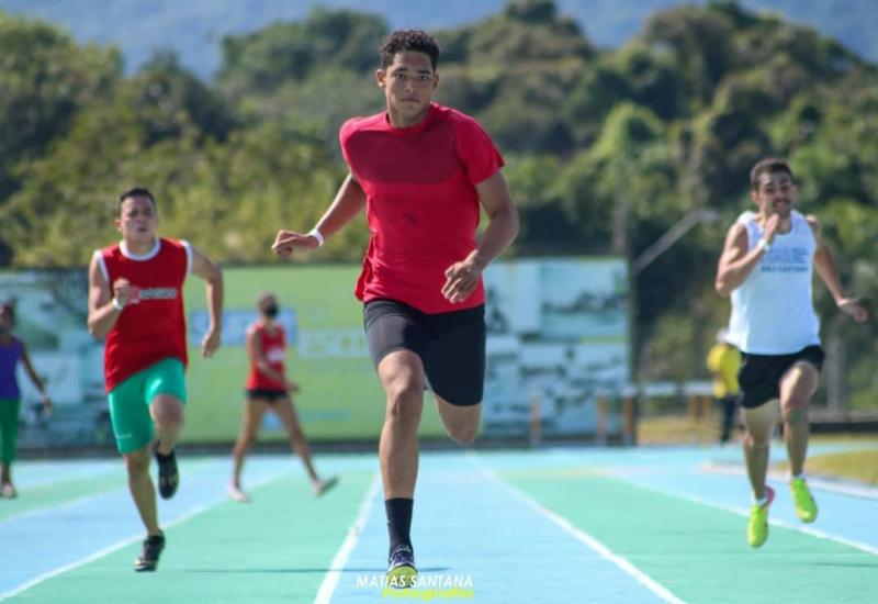 Se for escalado para correr, João Victor compete o revezamento misto, no dia 1º, às 16h20