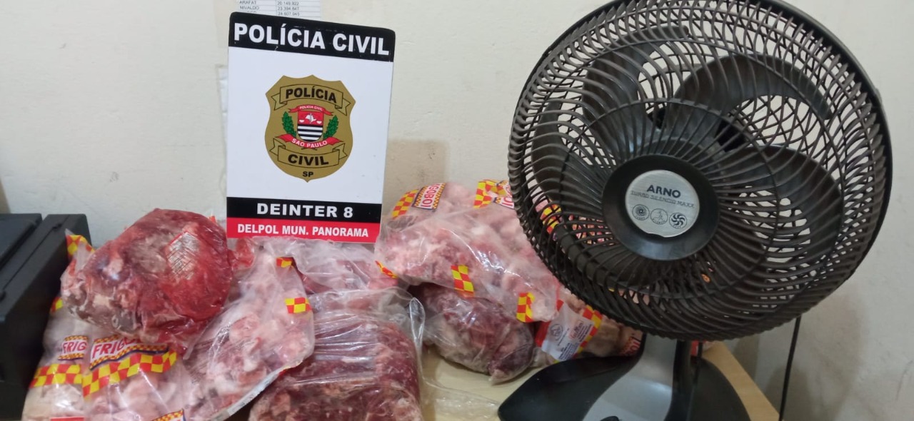 Carnes que seriam usadas para merenda e ventilador foram recuperados pela Polícia Civil