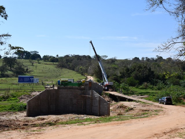 Na obra foi concluída a infraestrutura, fundação dos pilares e das cabeceiras em concreto