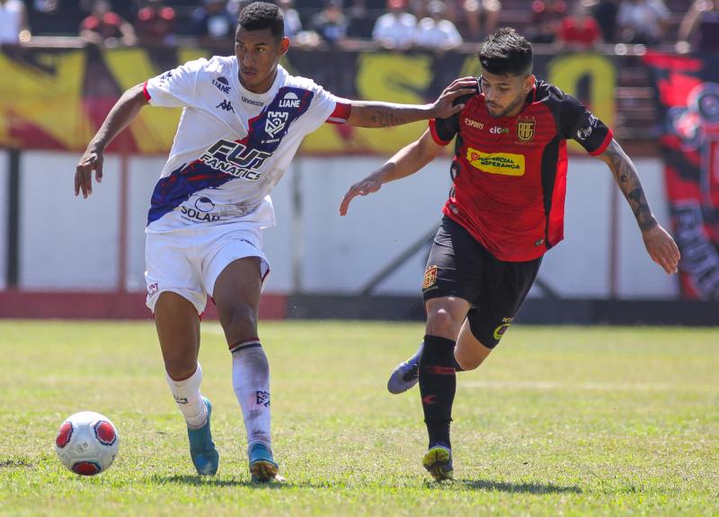 Em jogo truncado no primeiro capítulo da decisão do acesso, Flamengo e Grêmio ficaram no 0 a 0 