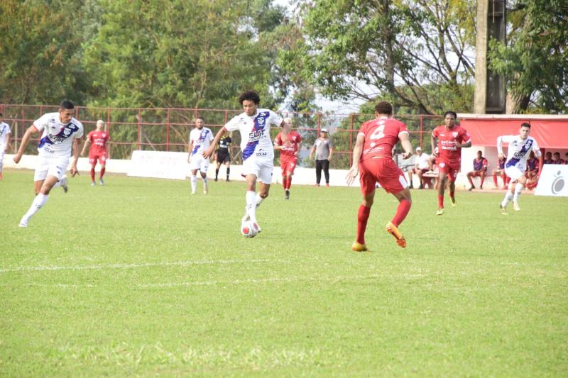 Grêmio Prudente abriu boa vantagem na decisão da Bêzinha após vencer Itapirense por 2 a 0 em Itapira