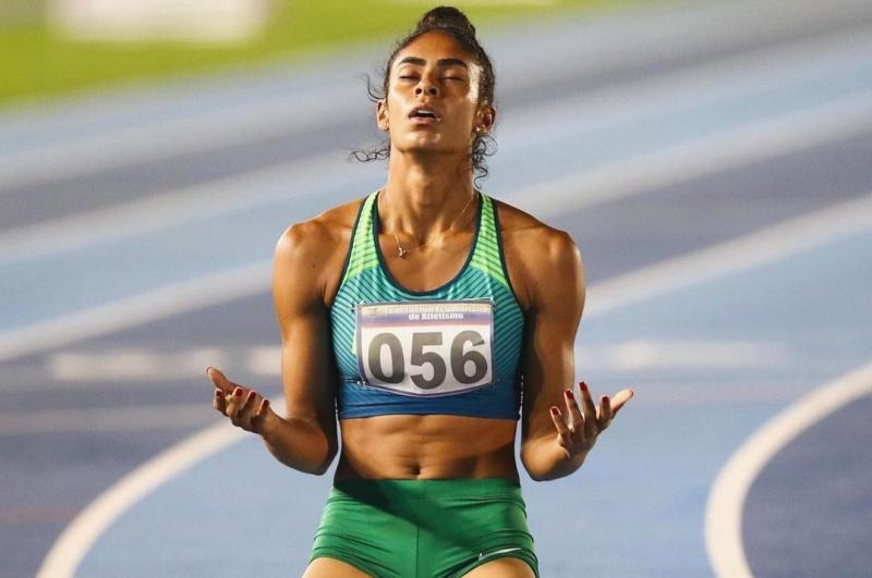 Maria Victória: nova geração do atletismo representando o nome de PP mundo afora na seleção brasileira