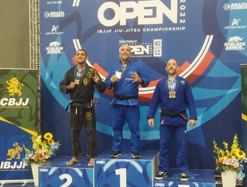 Campeão Marcio Mendes, o mestre faixa preta, Master 4 Super Pesado