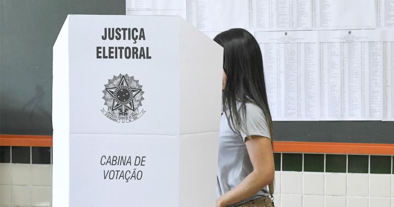 Primeiro turno das eleições gerais ocorre neste domingo