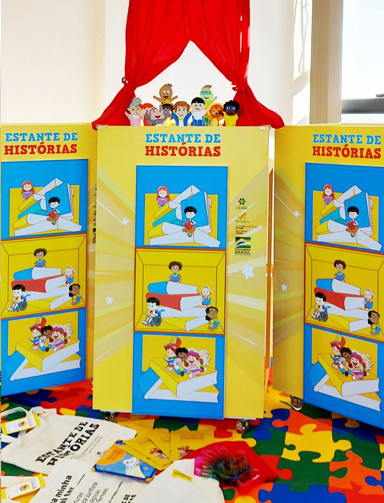 Estante de Histórias, que em 2022 realiza sua sétima edição, já distribuiu mais de 37 mil livros novos para 370 escolas