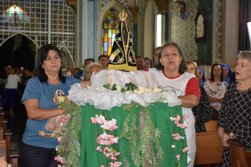 Durante nove dias de novena, Nossa Senhora foi exaltada no santuário