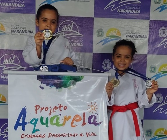 Eduarda e Valentina, as gêmeas do pedaço que arrasaram nos tatames ontem