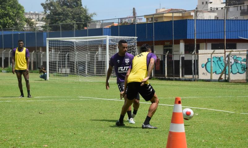 Equipe deu pontapé inicial à preparação dentro de campo para a Série A3 hoje no Caetano Peretti 