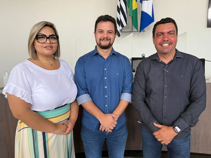 Suelen Mative (vice-presidente do Ciop), Roger Gasques (presidente do Ciop) e Murilo Nóbrega (presidente do Conselho Fiscal)