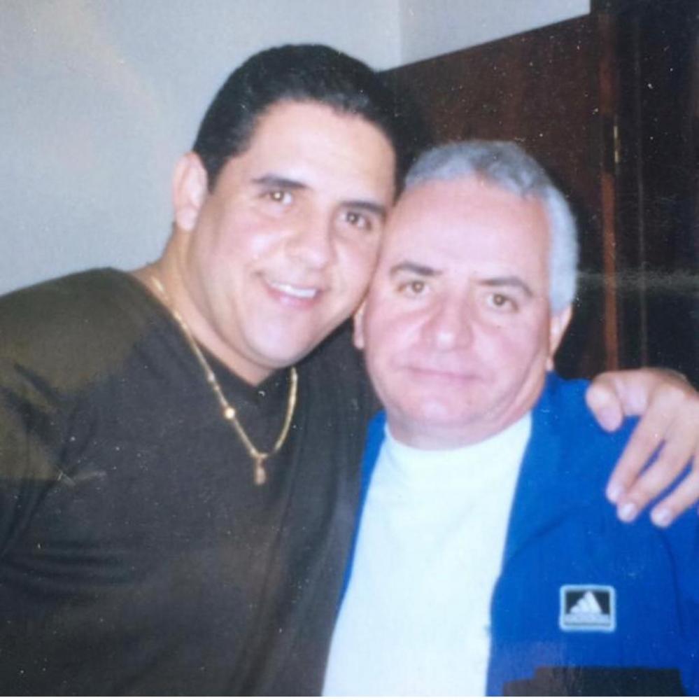Dinnal e seu pai Dinal, que lhe deu não só o nome de batismo, mas o apelido virou o artístico