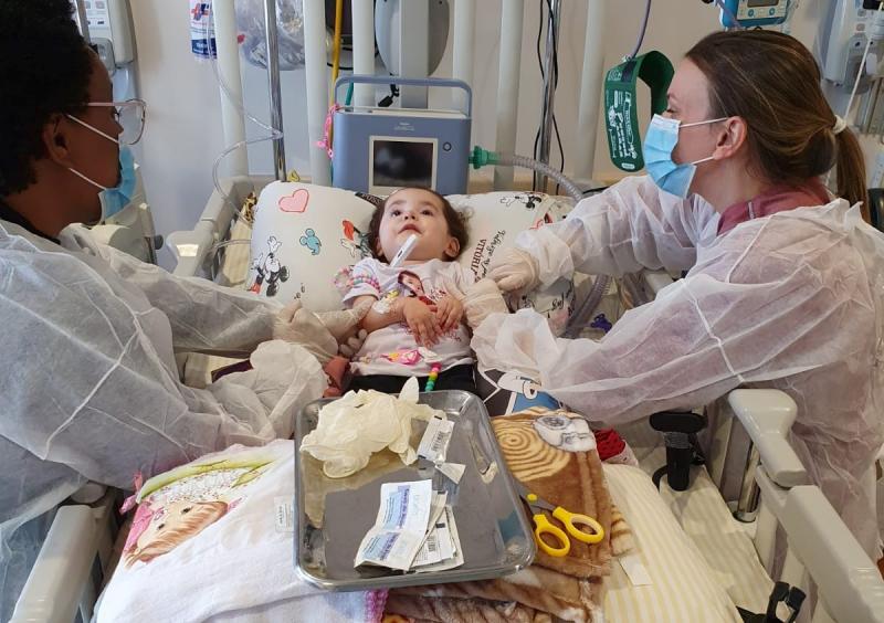 Bebê Valentina conseguiu acesso ao remédio mais caro do mundo após batalha judicial