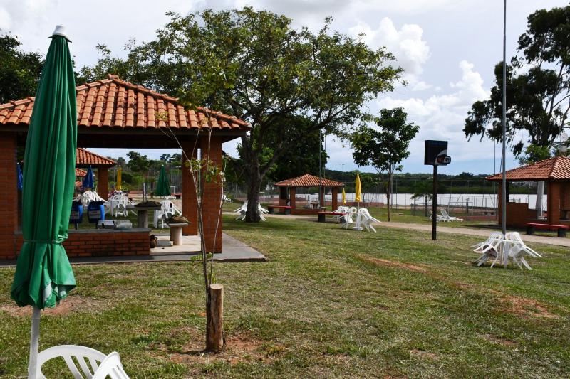 Para receber as famílias, nos demais dias, o Balneário da Amizade ficará aberto em horário estendido,