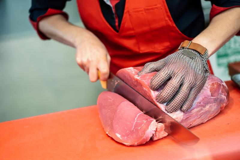 Passado período atípico de pandemia, casas de carnes voltaram a registrar aumento da demanda neste período que antecede festividades do fim de ano