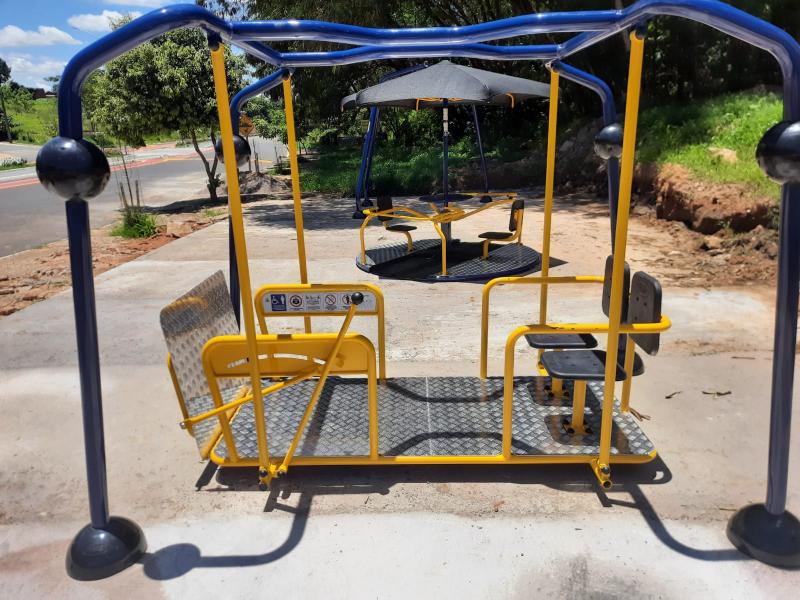 Playground adaptado vai ganhando forma em Santo Anastácio