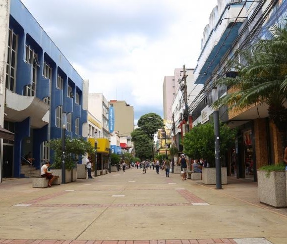 Passeata sairá às 15h do Calçadão, percorrerá a Avenida Brasil, a Prefeitura e a Câmara