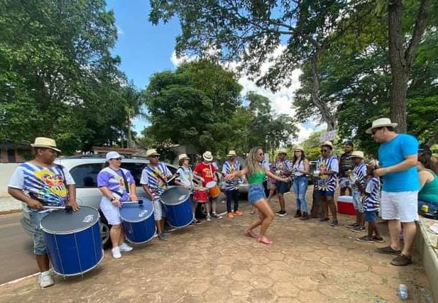 Ensaios da Escola Unidos da Vila Alegrete seguem a todo vapor