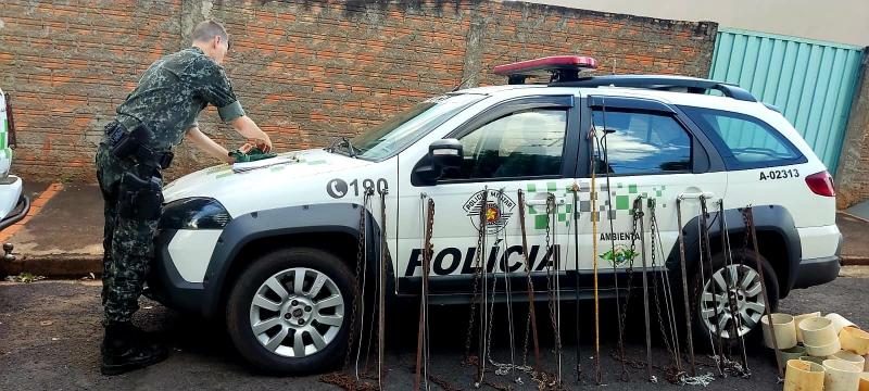 Petrechos de caça foram apreendidos e depositados na Polícia Ambiental de Presidente Prudente